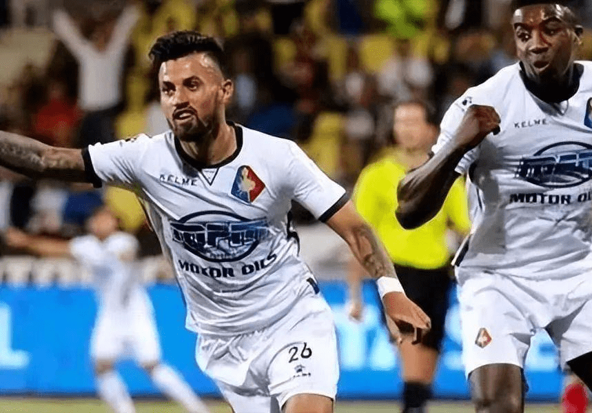 背后隐藏着 背后隐藏着