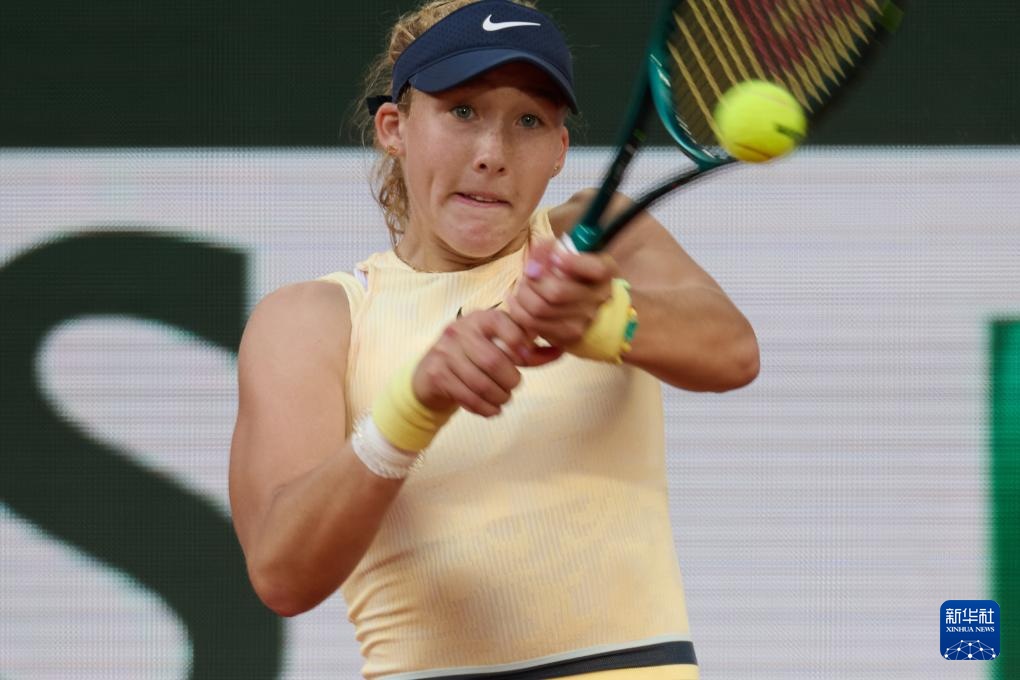 备受各方关 备受各方关