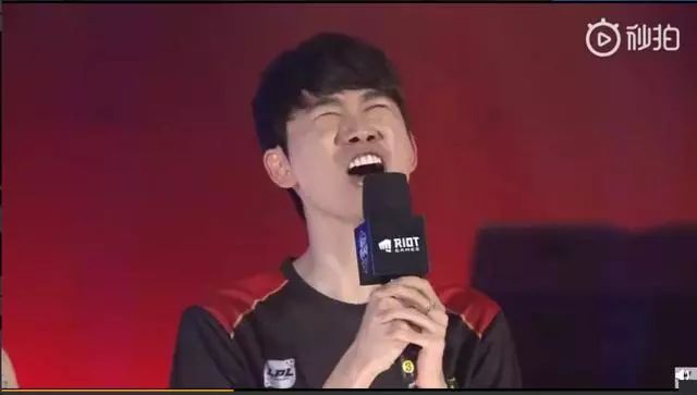 许多球迷兴 许多球迷兴