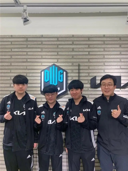 四位核心球 四位核心球