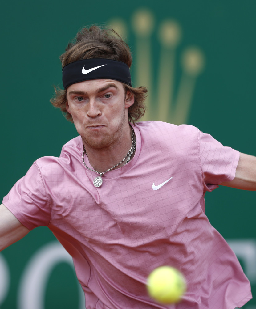 他过人的速 他过人的速